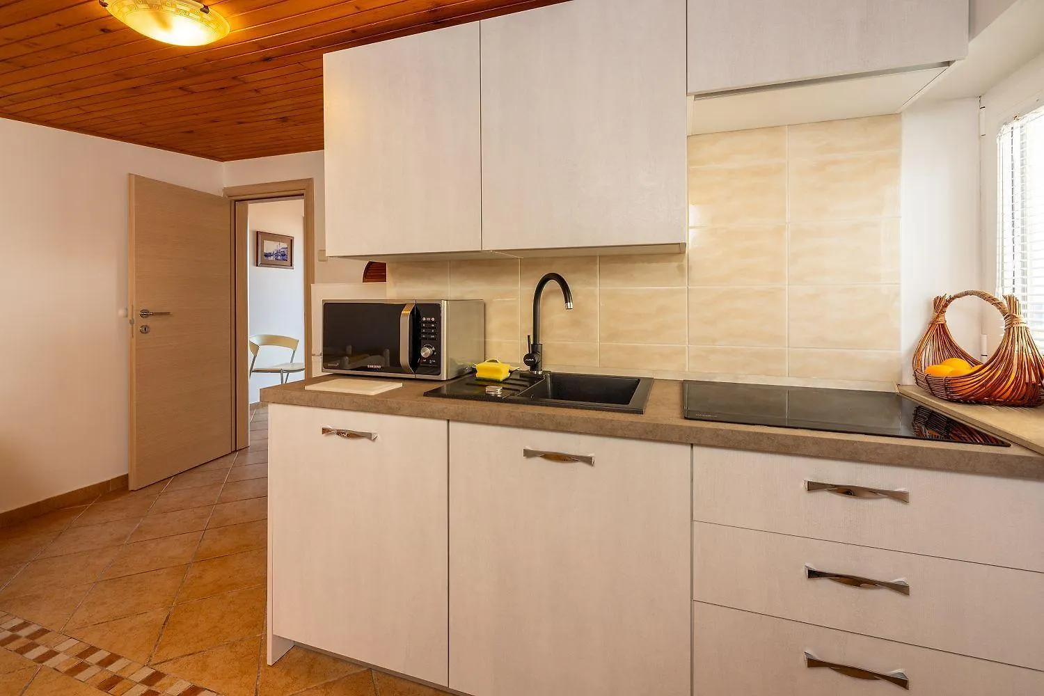 Komfortables Apartment Nur 250 Meter Zum Sandstrand Mit Privater Dachterrasse Und Meerblick Crikvenica