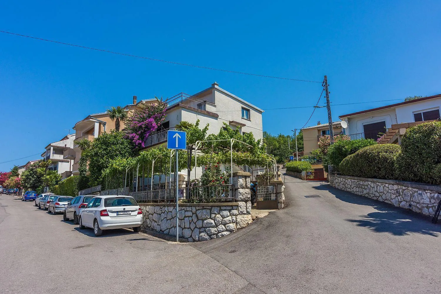 Komfortables Apartment Nur 250 Meter Zum Sandstrand Mit Privater Dachterrasse Und Meerblick Crikvenica