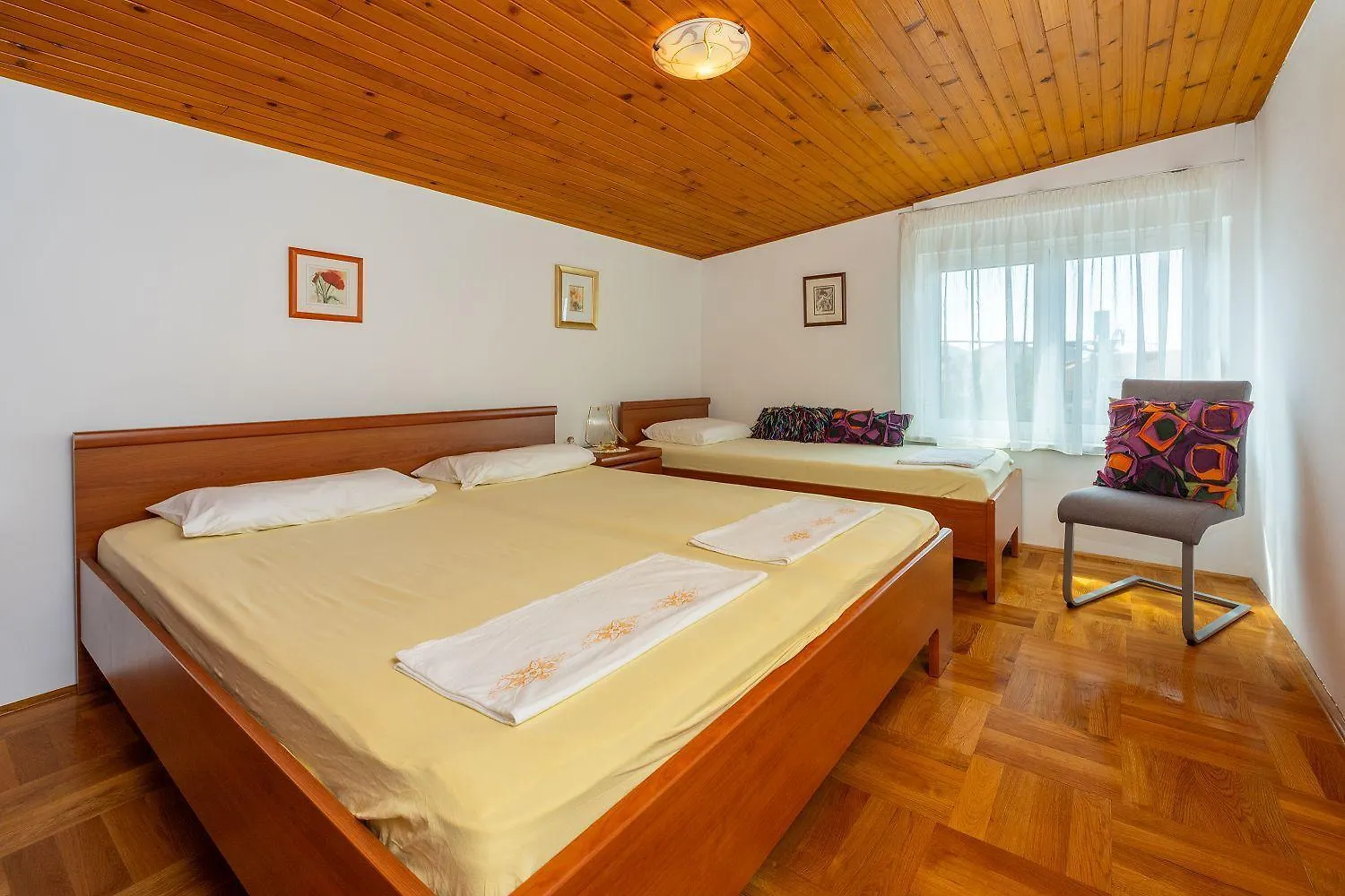 Komfortables Apartment Nur 250 Meter Zum Sandstrand Mit Privater Dachterrasse Und Meerblick Crikvenica