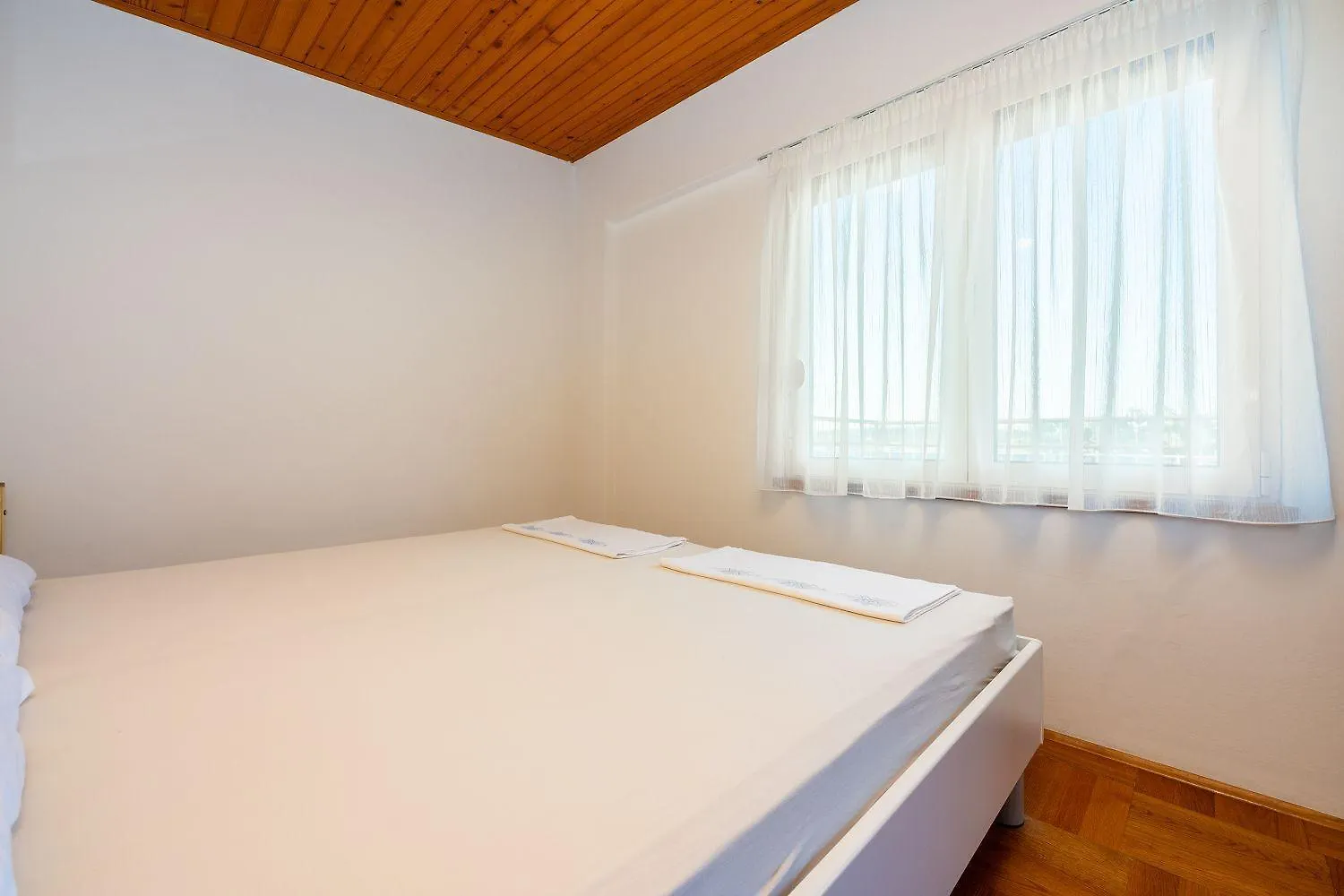 Komfortables Apartment Nur 250 Meter Zum Sandstrand Mit Privater Dachterrasse Und Meerblick Crikvenica Croatia